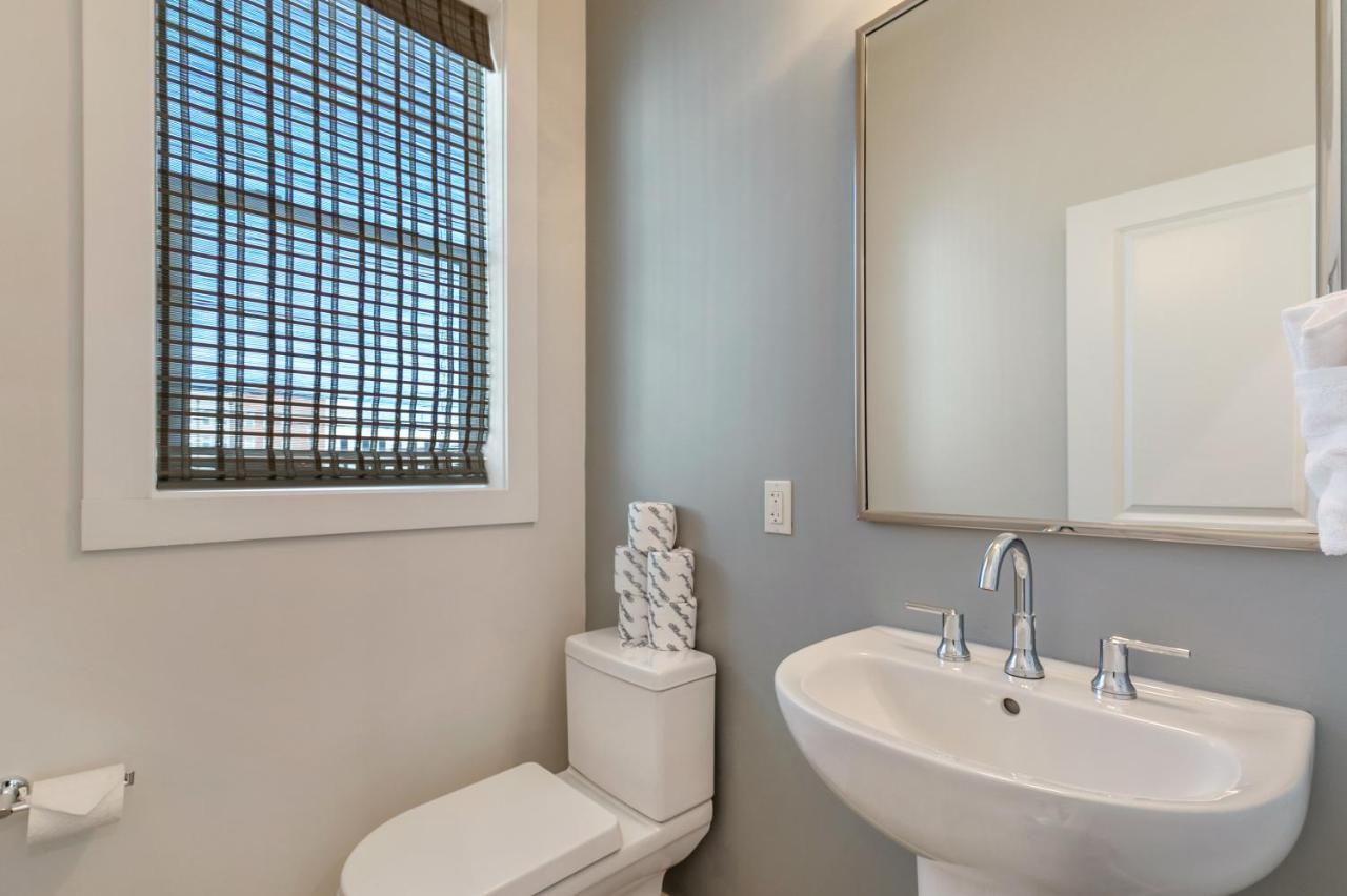 Stunning Living Near City Attractions New Orleans Exterior photo